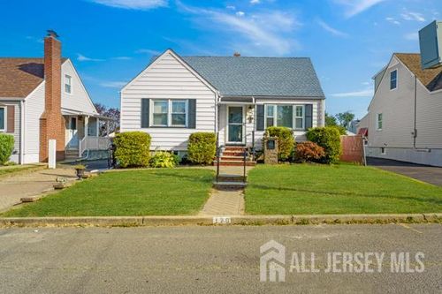 179 Gabriel Ter, South Amboy, NJ, 08879-2201 | Card Image
