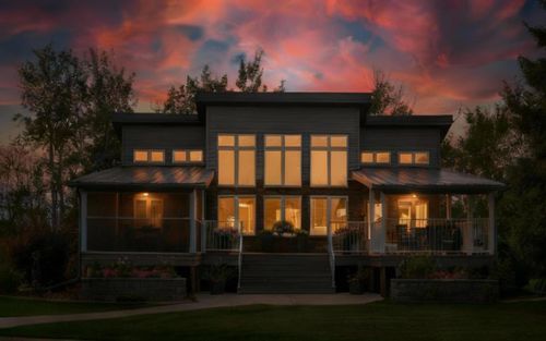 {{alt}} | Card Image