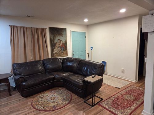 5021 Crest Dr, Kansas City, KS, 66106-3442 | Card Image