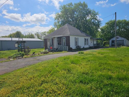 607 Filbert St, Odin, IL, 62870-1170 | Card Image