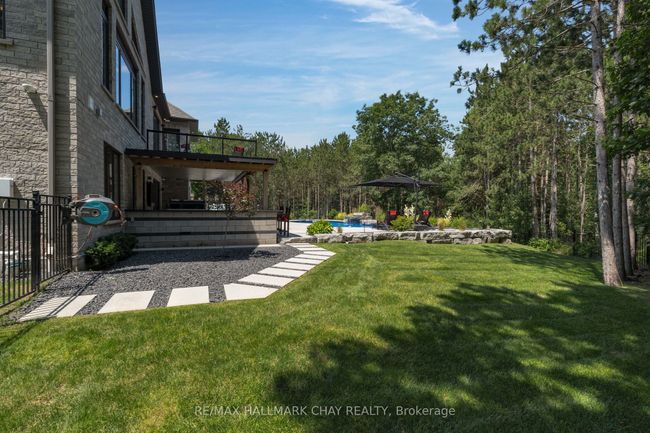 105 Mennill Dr, House other with 4 bedrooms, 4 bathrooms and 9 parking in Minesing ON | Image 33