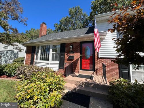 8407 W Boulevard Drive, ALEXANDRIA, VA, 22308 | Card Image