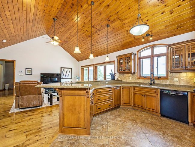 114 Islandview Lane, House other with 3 bedrooms, 3 bathrooms and 6 parking in Powassan ON | Image 11