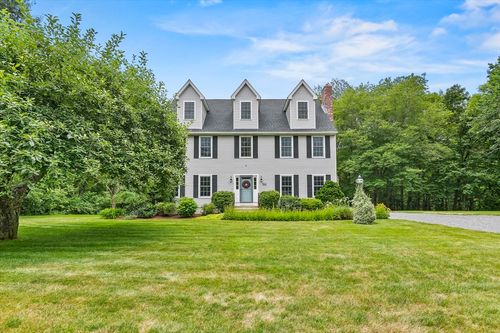 150 North St, Grafton, MA, 01519-1209 | Card Image