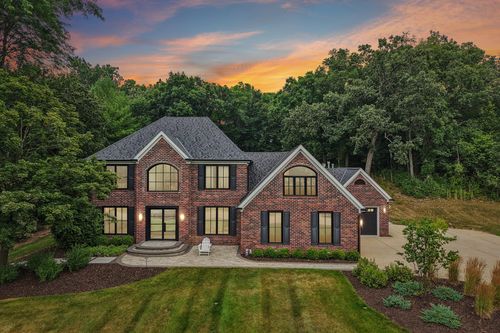 3479 Broken Bow Trl, Delafield, WI, 53018-2948 | Card Image