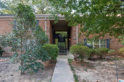 2106-2106 Montreat Cir, VESTAVIA HILLS, AL, 35216-3904 | Card Image