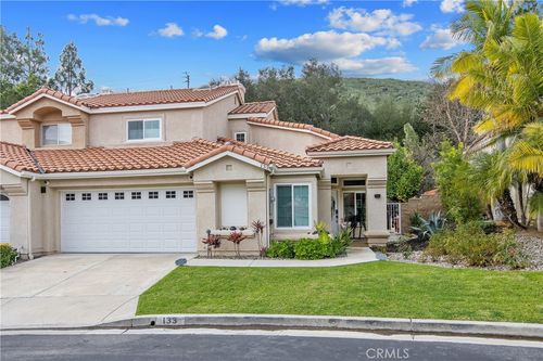 133 Concerto Dr, Oak Park, CA, 91377-5581 | Card Image