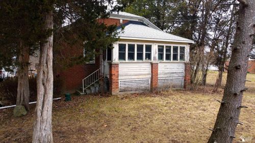 5489 Carleton Rockwood Rd, South Rockwood, MI, 48179-9761 | Card Image