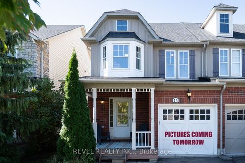 14 Fox Run, Waterdown, ON, L8B0R6 | Card Image