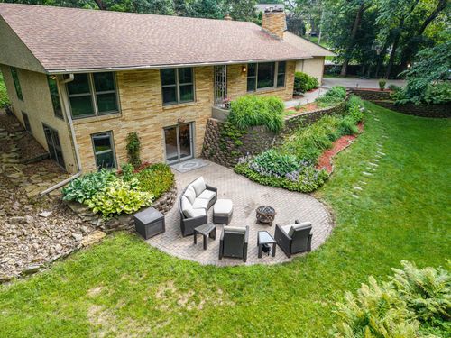1429 Skiles Ln, Arden Hills, MN, 55112-3618 | Card Image