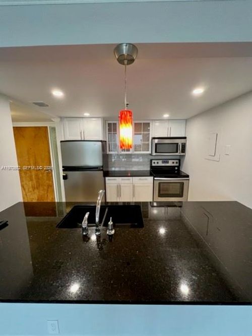 apt-1401-7601 E Treasure Dr, North Bay Village, FL, 33141-4364 | Card Image