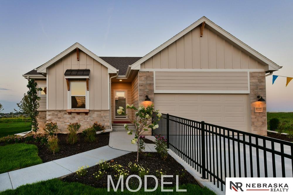 213th St, Elkhorn, NE 68022