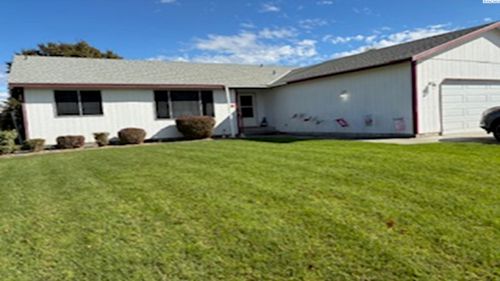 4519 Yuma Dr, Pasco, WA, 99301-8123 | Card Image
