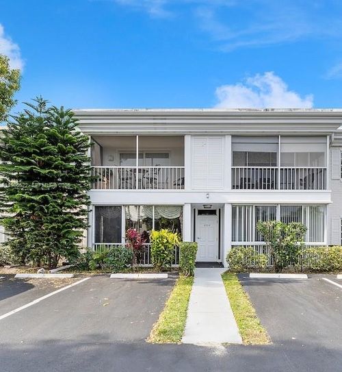 3-6259 Bay Club Dr, Fort Lauderdale, FL, 33308-1543 | Card Image