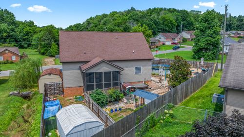 114 Cartwright Pkwy, Goodlettsville, TN, 37072-7060 | Card Image