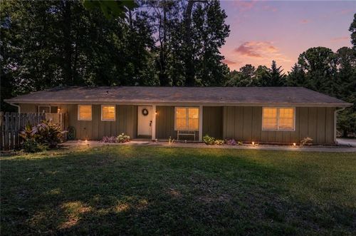 1117 Mandalay Ct Sw, Lilburn, GA, 30047-4226 | Card Image