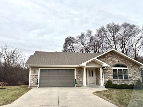 6183 S 40th Street, Greenfield, WI, 53221 | Card Image