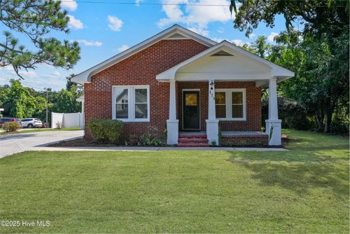 173 S Hardin St, Southern Pines, NC, 28387-4609 | Card Image