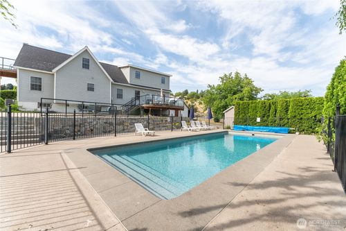 168 Green Ave, Manson, WA, 98831-9226 | Card Image