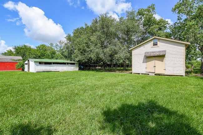 1083 County Road 147, House other with 3 bedrooms, 2 bathrooms and 2 parking in Alvin TX | Image 22