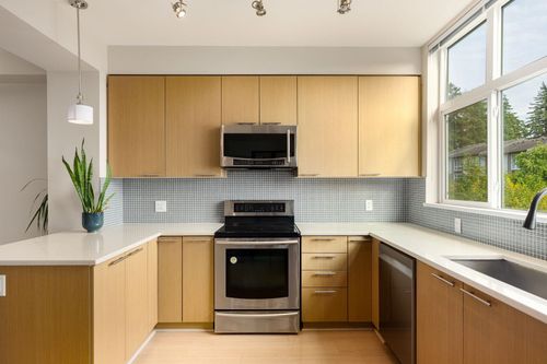 76-16222 23a Ave, Surrey, BC, V3Z6P4 | Card Image