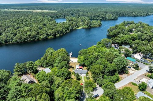 27 Wareham Lake Shore Dr, East Wareham, MA, 02538-1411 | Card Image