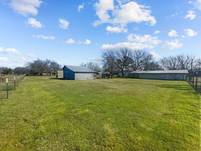 13023 Big Indian Rd, House other with 2 bedrooms, 2 bathrooms and null parking in Callisburg TX | Image 16