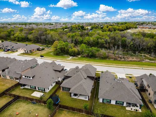 412 W Autumn Hill Blf, Lavon, TX, 75166-1634 | Card Image