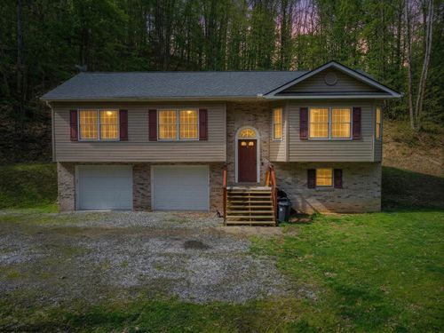 211 Tunnel Hollow Rd, Fairmont, WV, 26554-5946 | Card Image