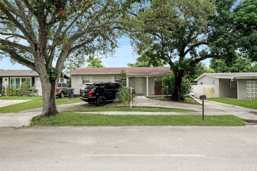 3011 N 74th Ave, Hollywood, FL, 33024-2753 | Card Image