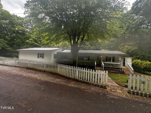 11510 Dogwood Ln, Pound, VA, 24279-5518 | Card Image