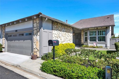 12412 Saint James Way, Tustin, CA, 92780-2429 | Card Image
