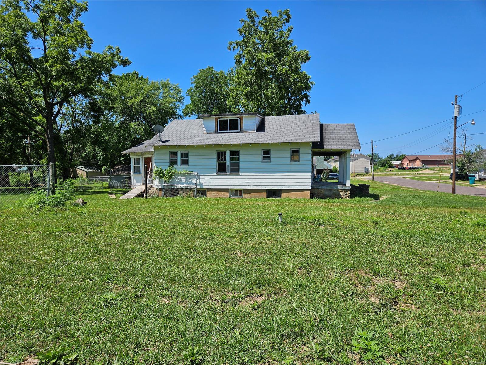 Virginia St, Sullivan, MO 63080