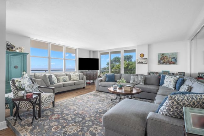 APT-214 - 1147 Hillsboro Mile, Condo with 2 bedrooms, 2 bathrooms and null parking in Hillsboro Beach FL | Image 12