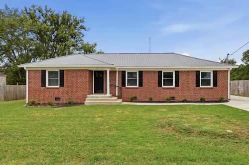 808 Cowan Ave, Shelbyville, TN, 37160-4411 | Card Image