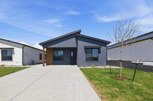 3422 E Thunder Cir, Wichita, KS, 67219 | Card Image