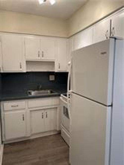 9-4540 Bougainvilla Dr, Lauderdale By The Sea, FL, 33308-3697 | Card Image