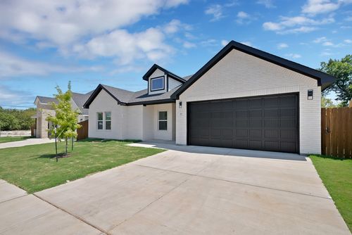 805 Tierney Road, Fort Worth, TX, 76112 | Card Image