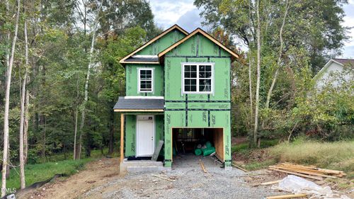 737 Grover Ln, Burlington, NC, 27217-1775 | Card Image