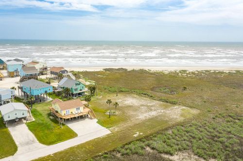 12874 Jean Lafitte Dr, Freeport, TX, 77541-8211 | Card Image