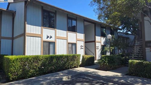 6318 Joaquin Murieta Ave, Newark, CA, 94560-5480 | Card Image