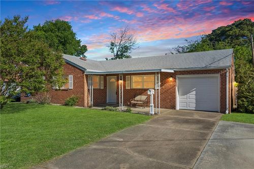 475 Fort Worth St, Hampton, VA, 23669-1234 | Card Image