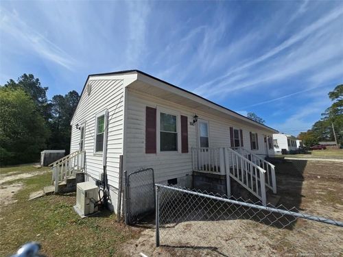 1547 Center St, Fayetteville, NC, 28311-3124 | Card Image