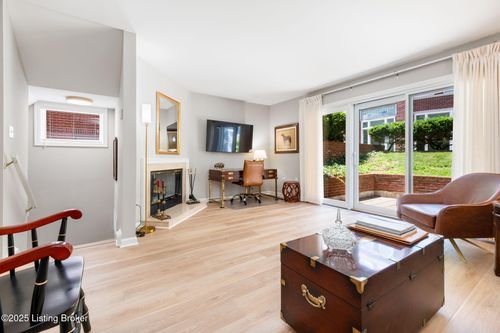 unit-1-638 S 2nd St, Louisville, KY, 40202 | Card Image