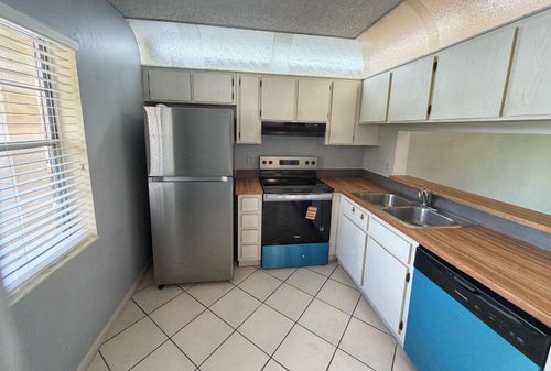 c-3-3652 N University Dr, Coral Springs, FL, 33065-1664 | Card Image