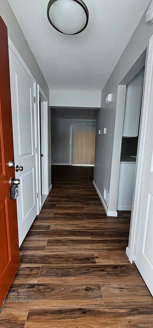 1979 Peerce Ct, Canton, MI, 48187-2928 | Card Image