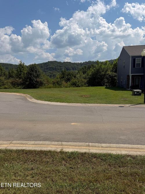 166 Harbour Pointe Lane, Oak Ridge, TN, 37830 | Card Image