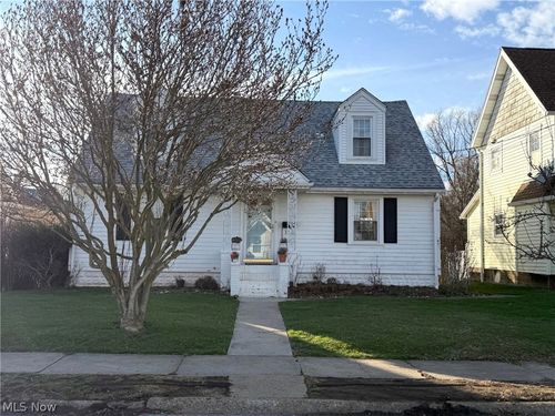 3733 Brightway St, Weirton, WV, 26062-4436 | Card Image