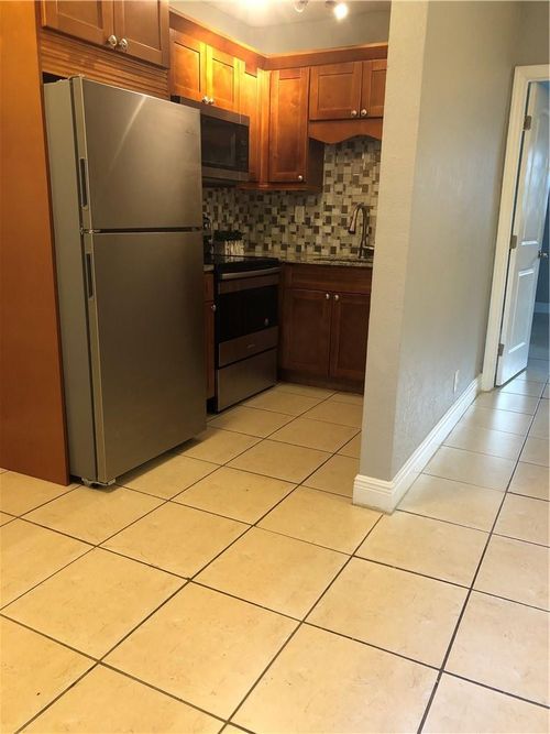 11-2016 Ne 17th Ct, Fort Lauderdale, FL, 33305-2500 | Card Image
