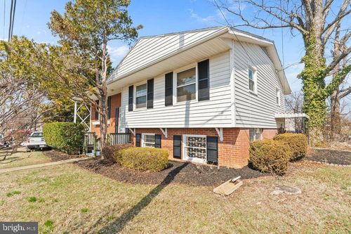2712 Lafayette Blvd, FREDERICKSBURG, VA, 22408-3918 | Card Image